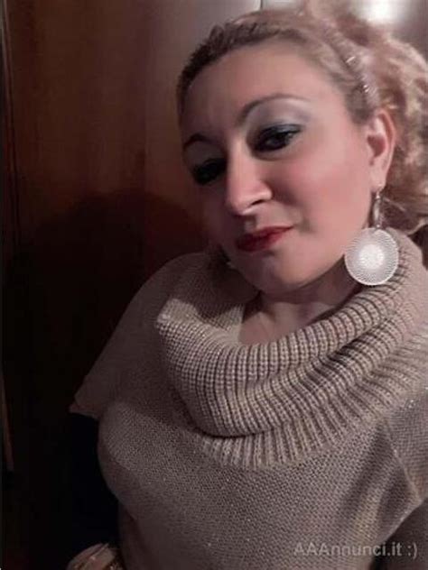 bakeca incontri uomo salerno|Escort Salerno, Donna Cerca Uomo Salerno